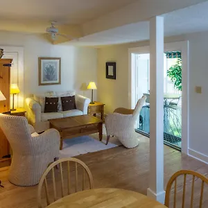 2* Inn Casa 325